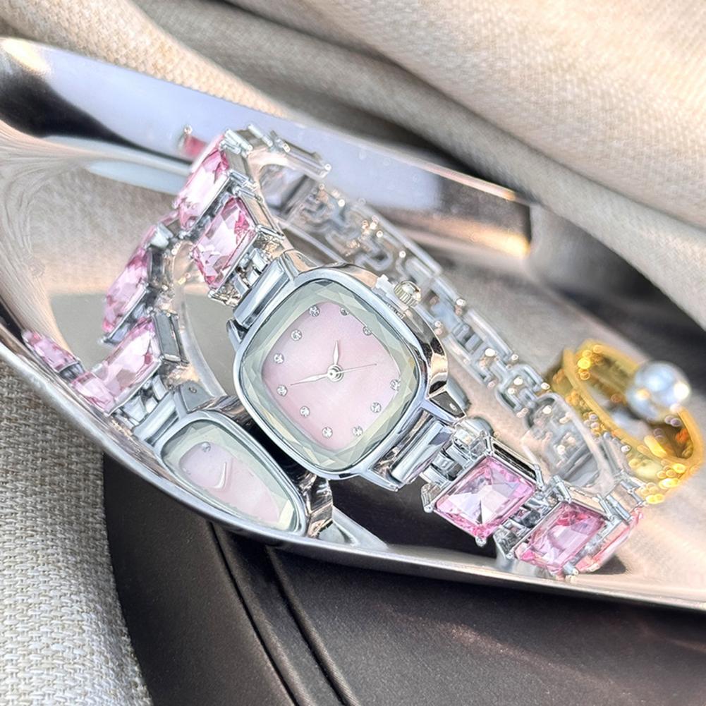 キラキラ輝くブレスレットウォッチ スクエアダイヤル レディー - Luxury Watch Lady のレビューと価格