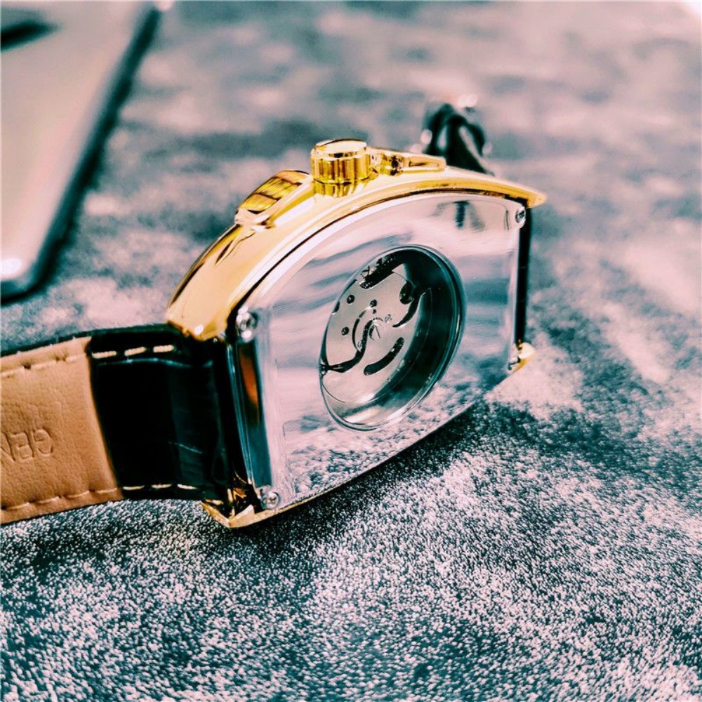 新型高級メンズ機械式腕時計、樽型ケース、中空レザーストラップ - Luxury Watch Value のレビューと価格